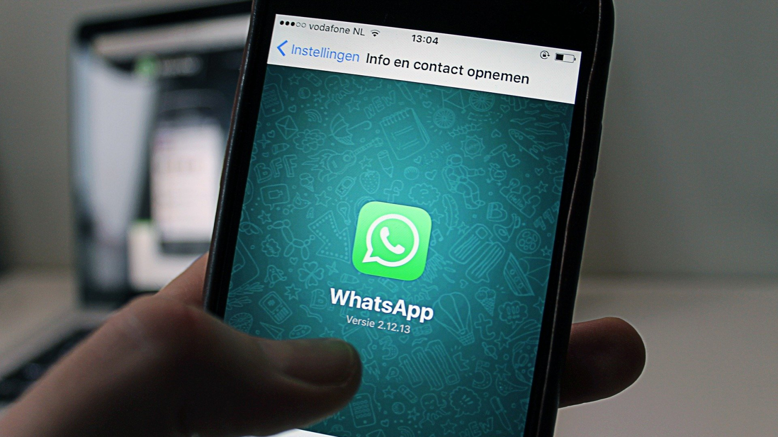 Conheça o WhatsApp Beta Aprenda instalar o app no Android e iPhone